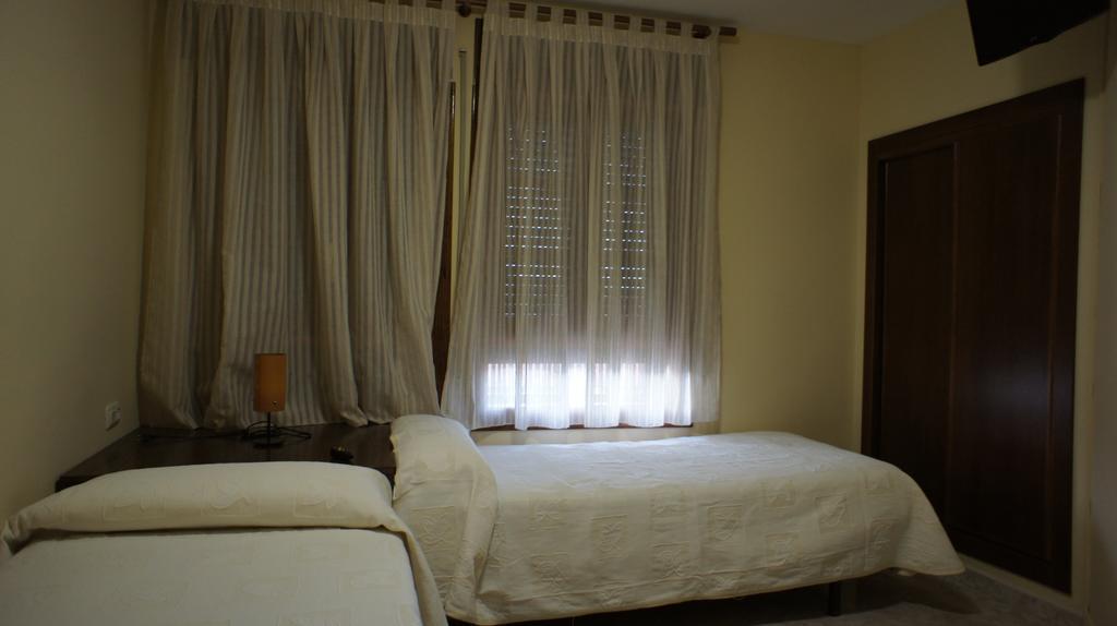 Hotel Puente Romano Alcántara Camera foto