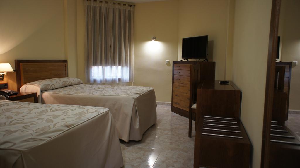 Hotel Puente Romano Alcántara Camera foto